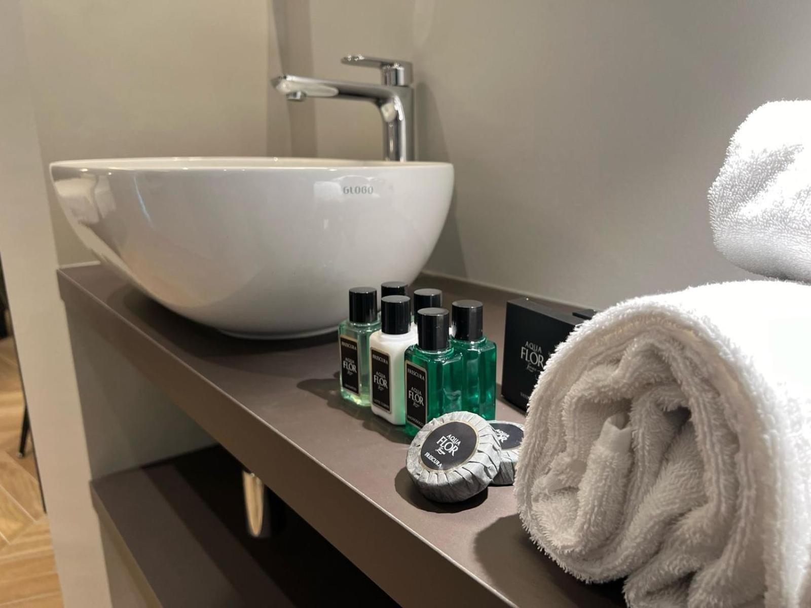Hotel Rossovino Milano Екстериор снимка