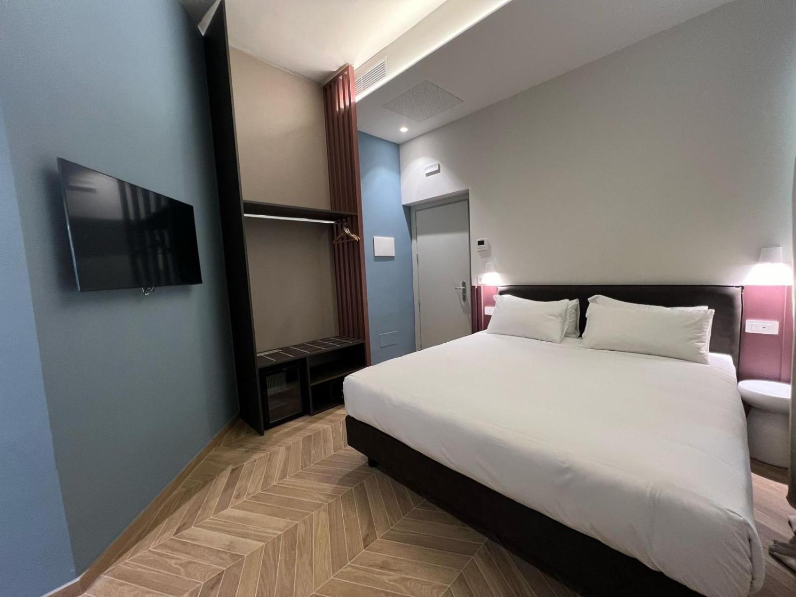 Hotel Rossovino Milano Екстериор снимка