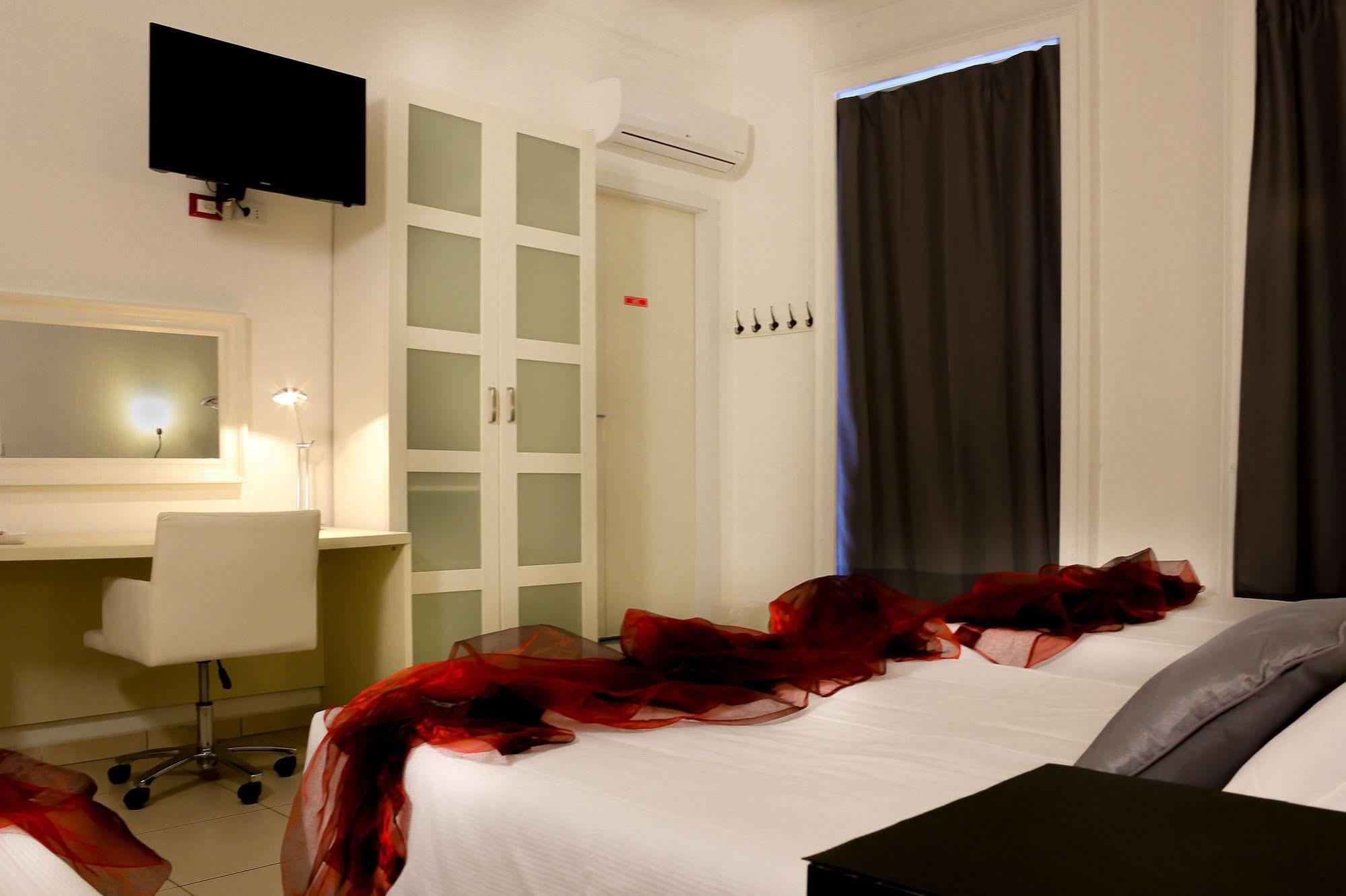 Hotel Rossovino Milano Екстериор снимка